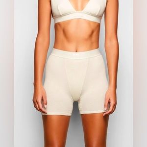 SKIMS COTTON RIB BOXER NEW